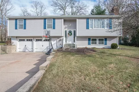 160 Birch Dr, Cheshire, CT 06410