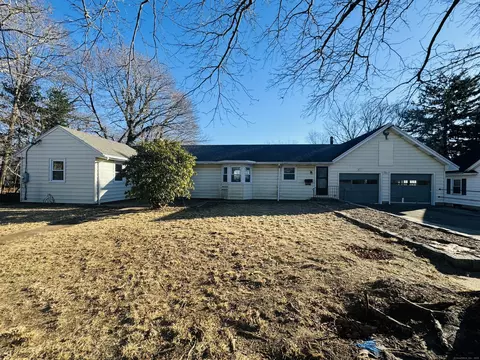 20 Wilcox Mnr, Stonington, CT 06379