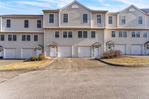 51 Marjorie Ln #51, Manchester, CT 06042