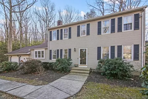 120 Forge Dr, Avon, CT 06001