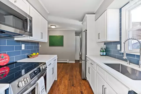 101 Harding St, Wethersfield, CT 06109