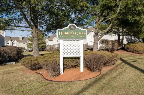 60 Steeplechase Dr #60, Newington, CT 06111