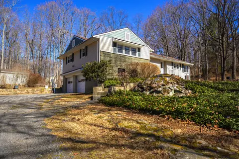 6 Studio Ln, Norwalk, CT 06850