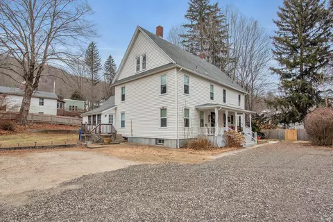 4 Sandy Pl # -6, Canton, CT 06019