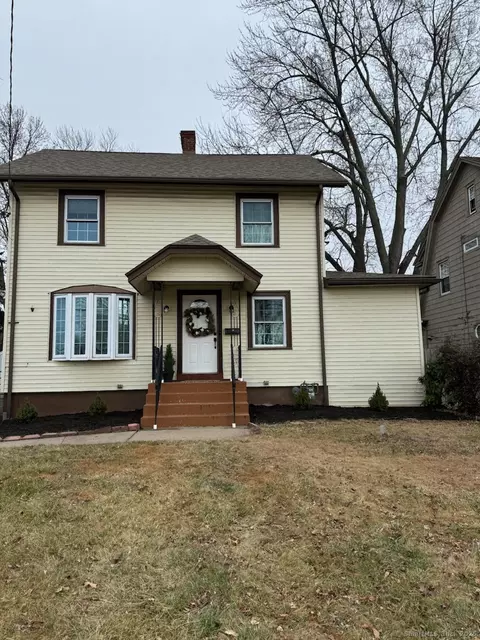 58 Newington Rd, West Hartford, CT 06110