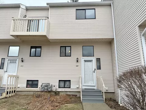 209 Timber Ln #209, Canton, CT 06019