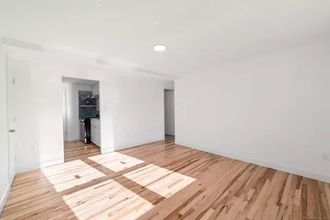 930 Wethersfield Ave #4, Hartford, CT 06114