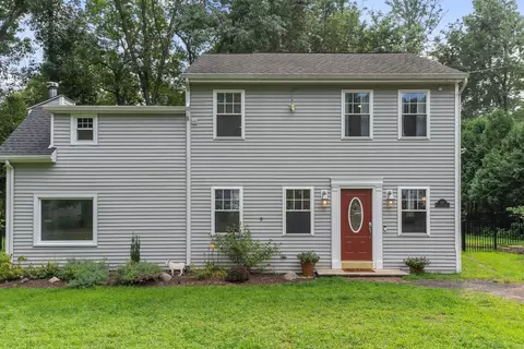 100 Bushy Hill Rd, Granby, CT 06035