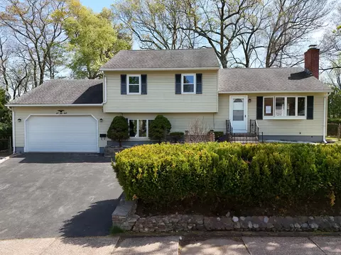 158 Monroe St, East Hartford, CT 06118
