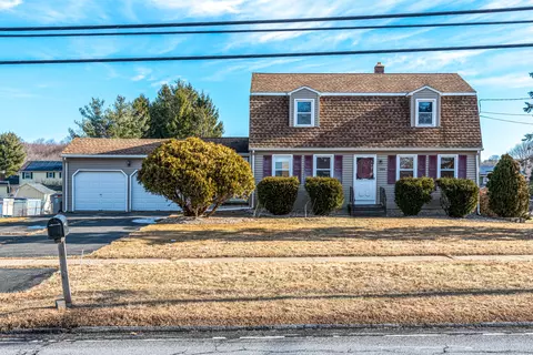 1004 Hill St, Bristol, CT 06010