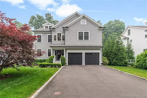 25 Westfair Dr, Westport, CT 06880