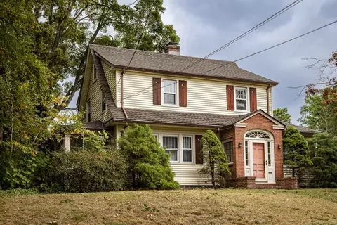 15 Phelps Rd, Manchester, CT 06042