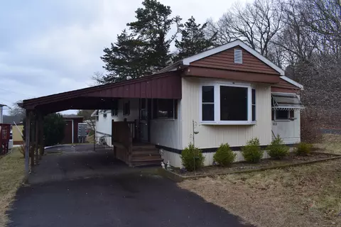 325 Kelly Rd #TRLR U13, Vernon, CT 06066