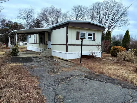 77 Barbara Ave, Prospect, CT 06712