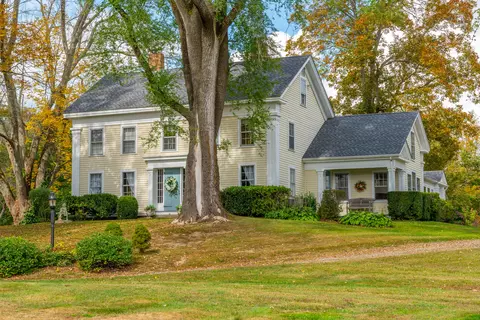 43 Center School Rd, Woodstock, CT 06281
