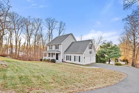 59 N Park St, Ellington, CT 06029