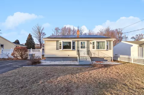 29 Fairbanks St, Plainville, CT 06062
