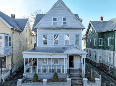 262 Lloyd St, New Haven, CT 06513