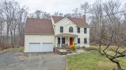 2 Samuel Arnold Rd, Haddam, CT 06424