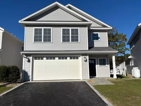 17 Fieldstone Ct #17, Bethel, CT 06801