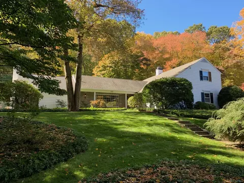 378 Valley Rd, New Canaan, CT 06840