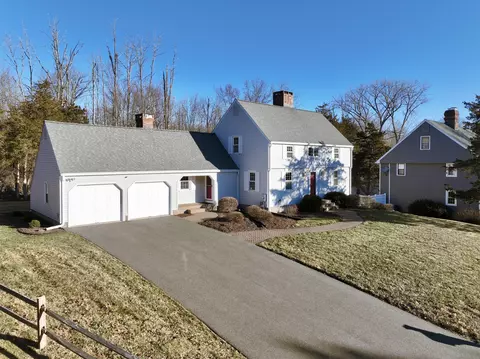 57 Old Post Rd, Wethersfield, CT 06109
