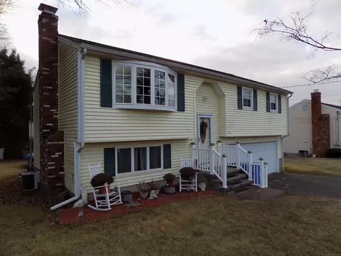 222 Westwoods Ter, Bristol, CT 06010