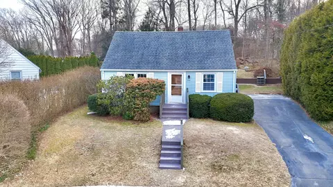 336 N Hoadley St, Naugatuck, CT 06770