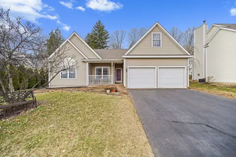 18 Riverside Ct, Southington, CT 06489