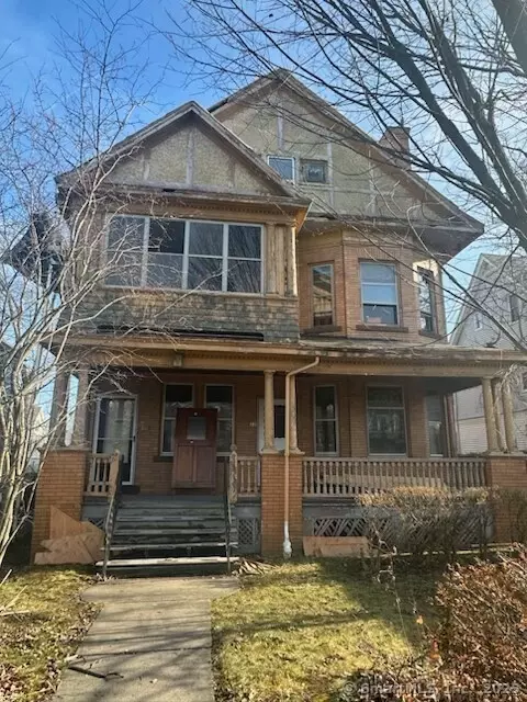 22-24 Burton St, Hartford, CT 06154