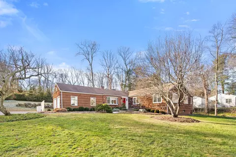 33 High Point Rd, Westport, CT 06880