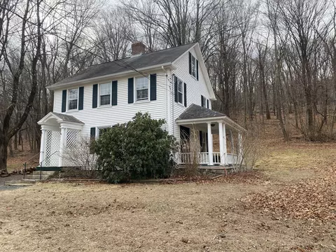 261 Middlesex Ave, Chester, CT 06412