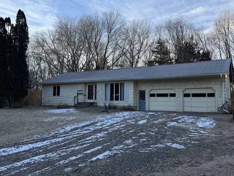 93 Jacqueline Dr, Southbury, CT 06488