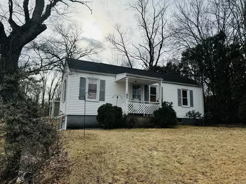109 River St, Killingly, CT 06239