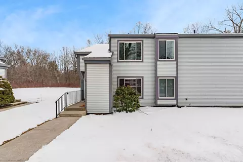 98 Candlewood Dr #98, South Windsor, CT 06074