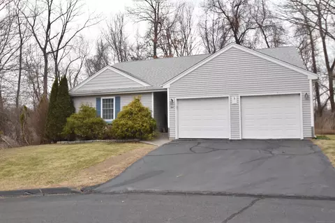 1 Sarah Anne Ln, Windsor, CT 06095