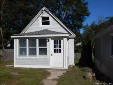 53 Andrews St, West Haven, CT 06516