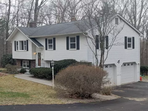 29 Horn Rd, Windham, CT 06280