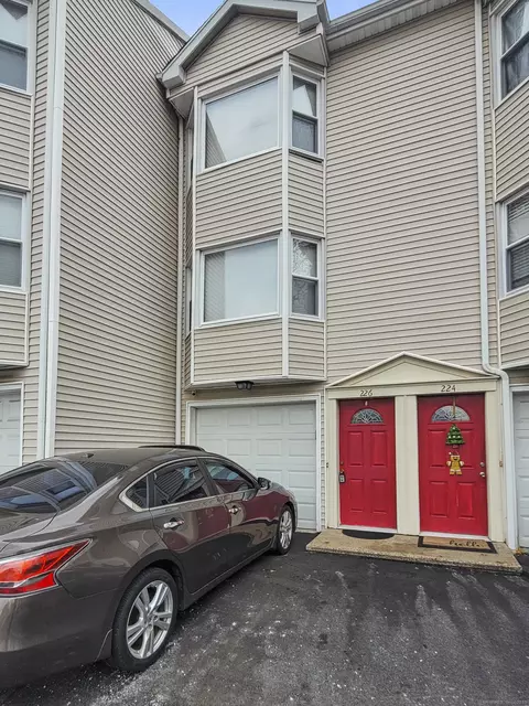 226 Indian Ave #226, Bridgeport, CT 06606
