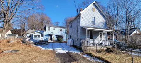 9 E Pembroke Rd, Danbury, CT 06811