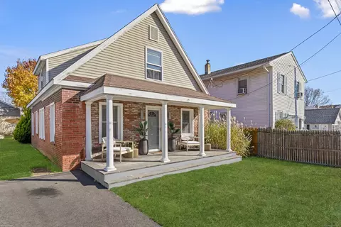 35 Wildwood Ave, Milford, CT 06460