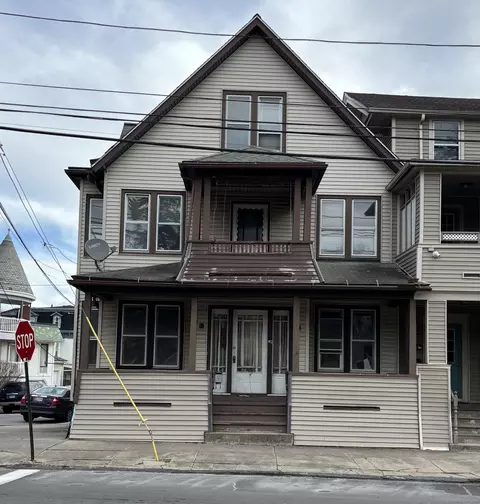 239 Elizabeth St, Derby, CT 06418