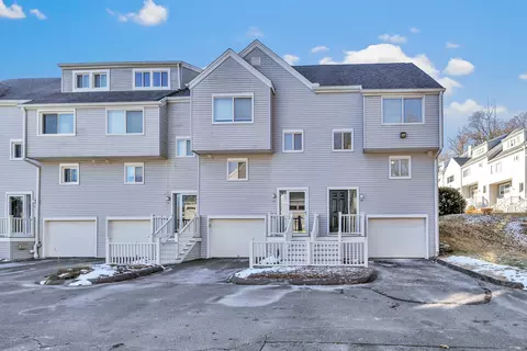 53 Country Pl #53, Shelton, CT 06484