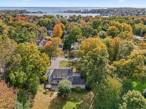 23 Stanton Rd, Darien, CT 06820