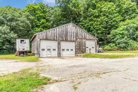 319 Fitchville Rd, Bozrah, CT 06334