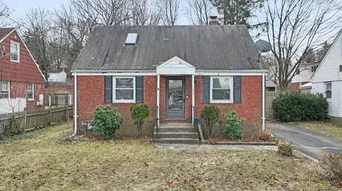 234 Augur St, Hamden, CT 06517