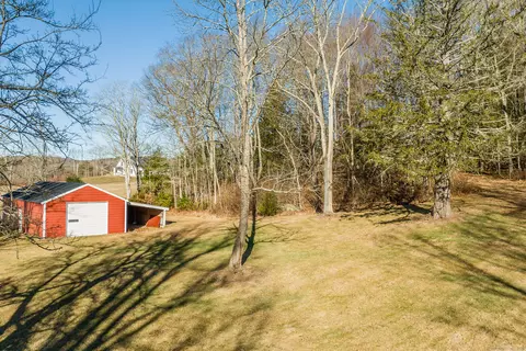 21 Covell Rd # -2, Pomfret, CT 06259