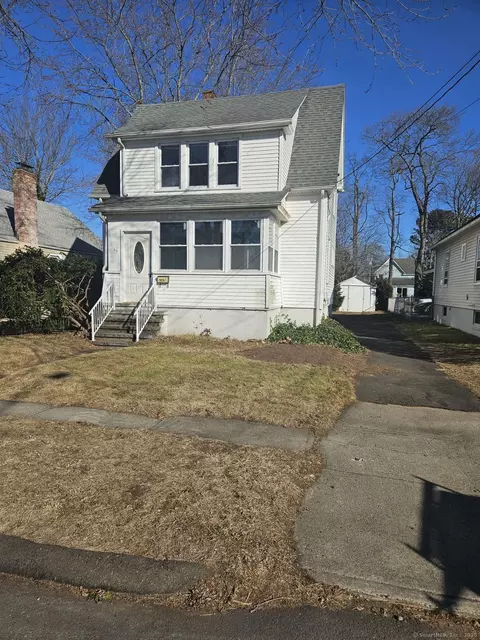 39 Iver Ave, East Haven, CT 06512