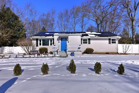 24 Forestview Dr, Wolcott, CT 06716
