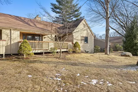 203 Acorn Ln #A, Stratford, CT 06614